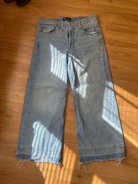 GAP Light Blue Wide-Leg Crop Jeans with Raw Hem